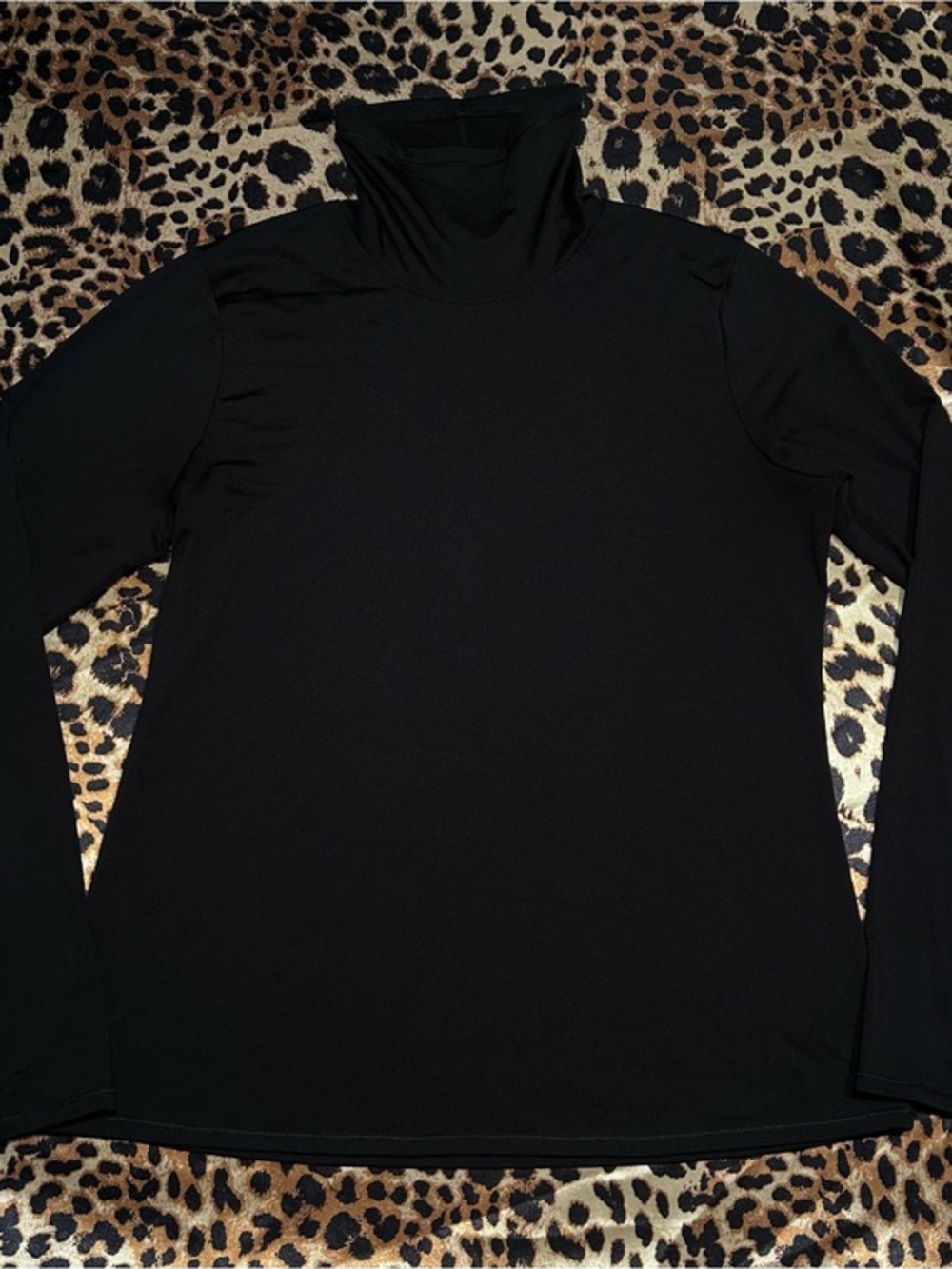 DSG Black Turtleneck Long Sleeve Athletic Base Layer Top w/ Thumbholes
